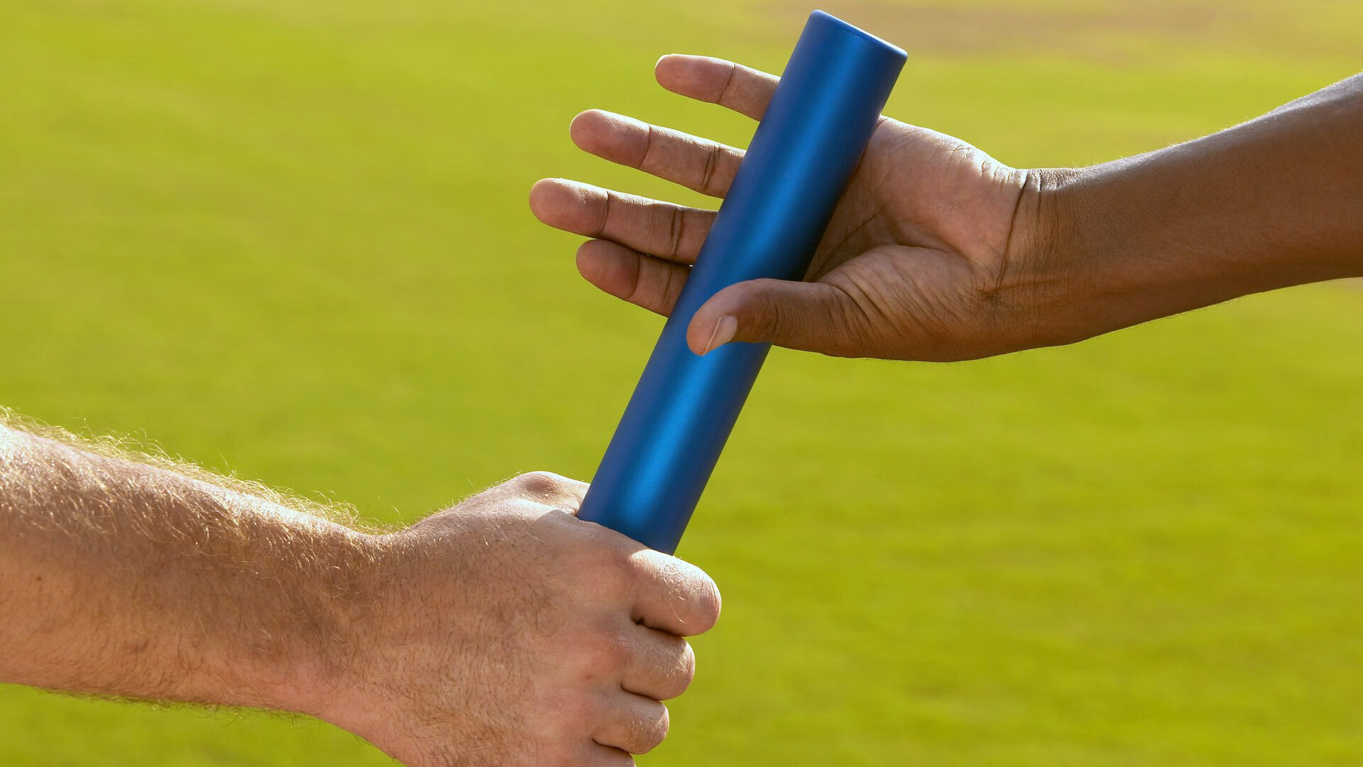 国羽新星闪耀全英赛!陈清晨/贾一凡逆转夺冠,石宇奇惜败安赛龙获男单亚军