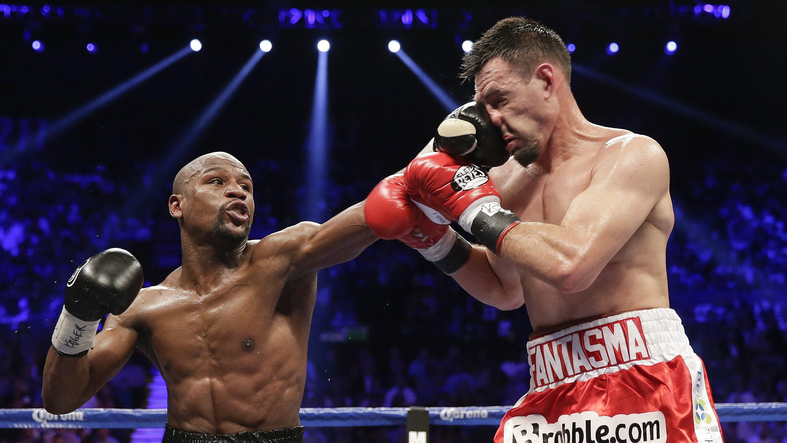 自由泳巅峰对决,世界纪录保持者与新生代天才泳池争锋